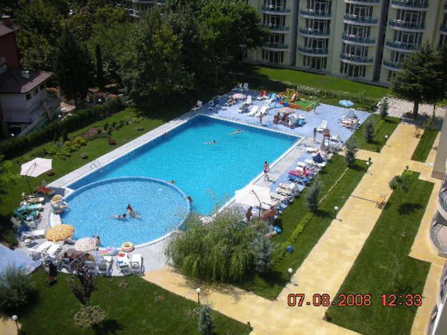 Oasis Suites Apartments And Studios Ravda Exterior foto