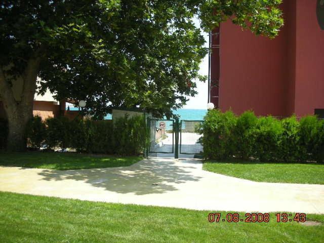 Oasis Suites Apartments And Studios Ravda Exterior foto