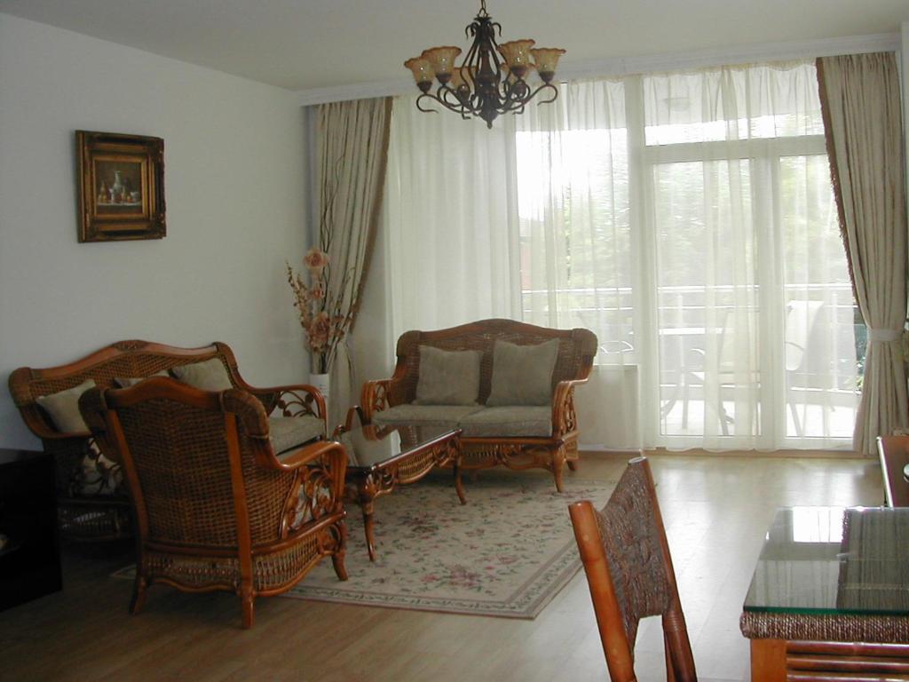 Oasis Suites Apartments And Studios Ravda Habitación foto