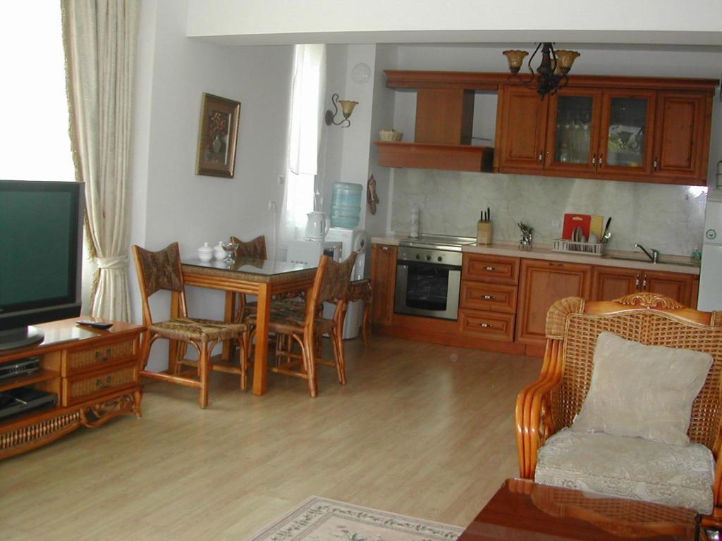 Oasis Suites Apartments And Studios Ravda Habitación foto