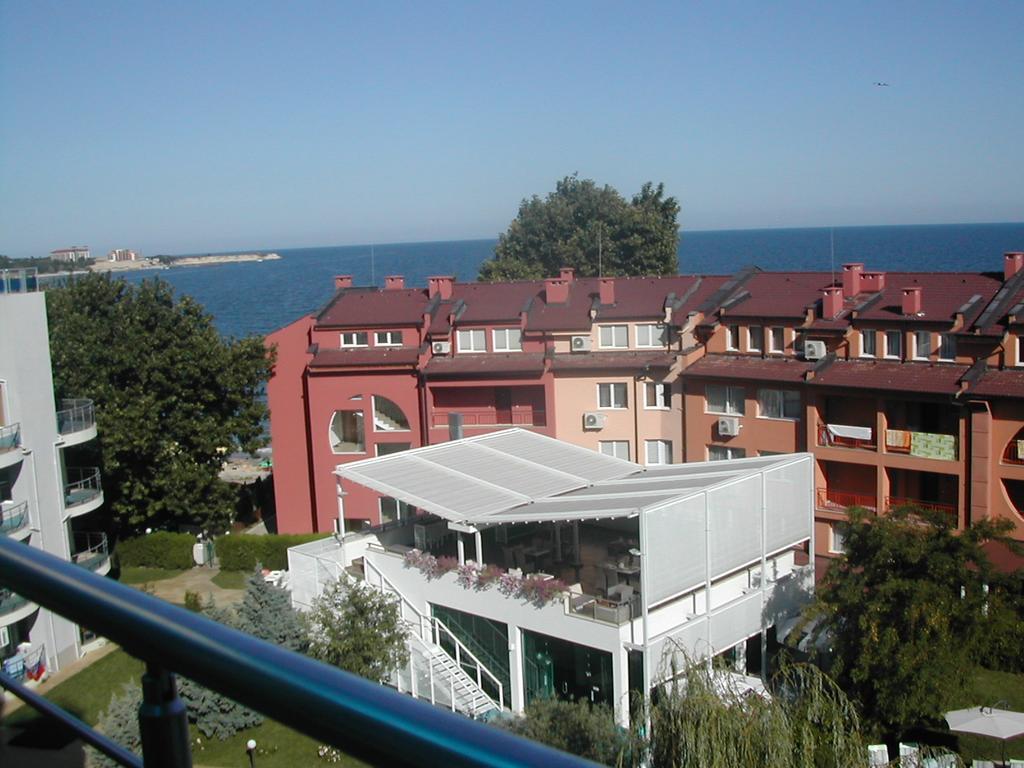 Oasis Suites Apartments And Studios Ravda Exterior foto