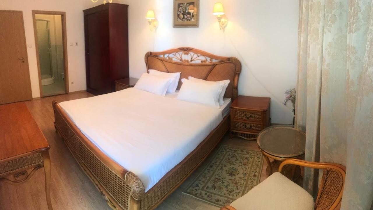 Oasis Suites Apartments And Studios Ravda Exterior foto