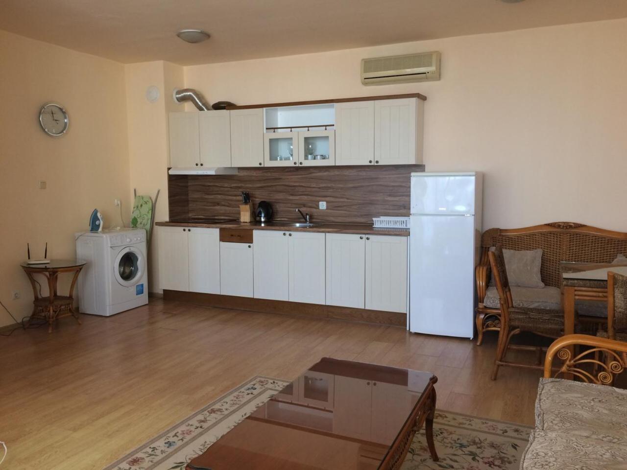 Oasis Suites Apartments And Studios Ravda Exterior foto